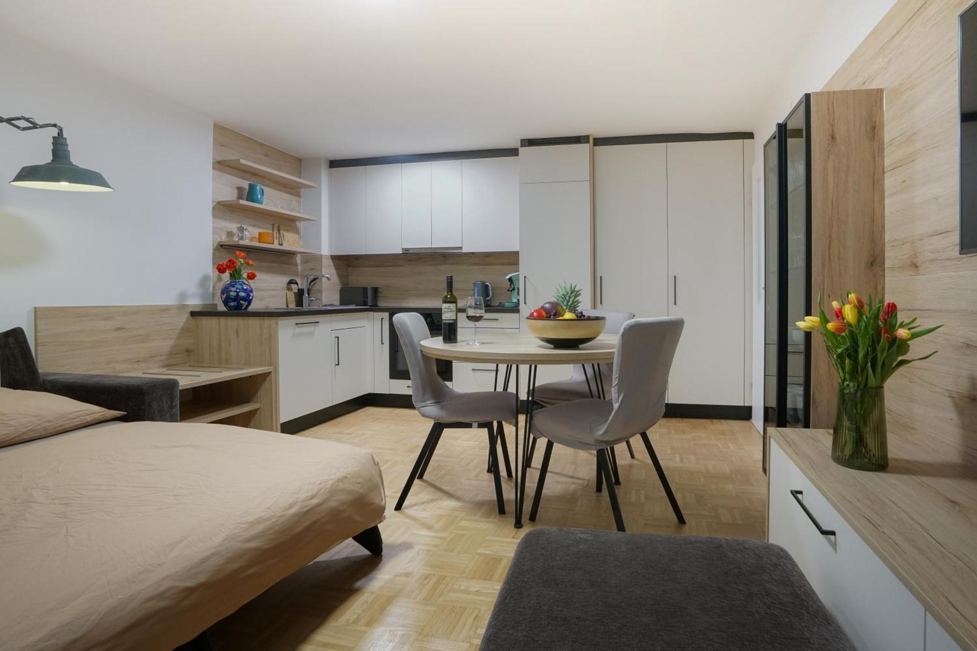 Modern Apartment, Full Kitchen, For 6 Гмунден Экстерьер фото
