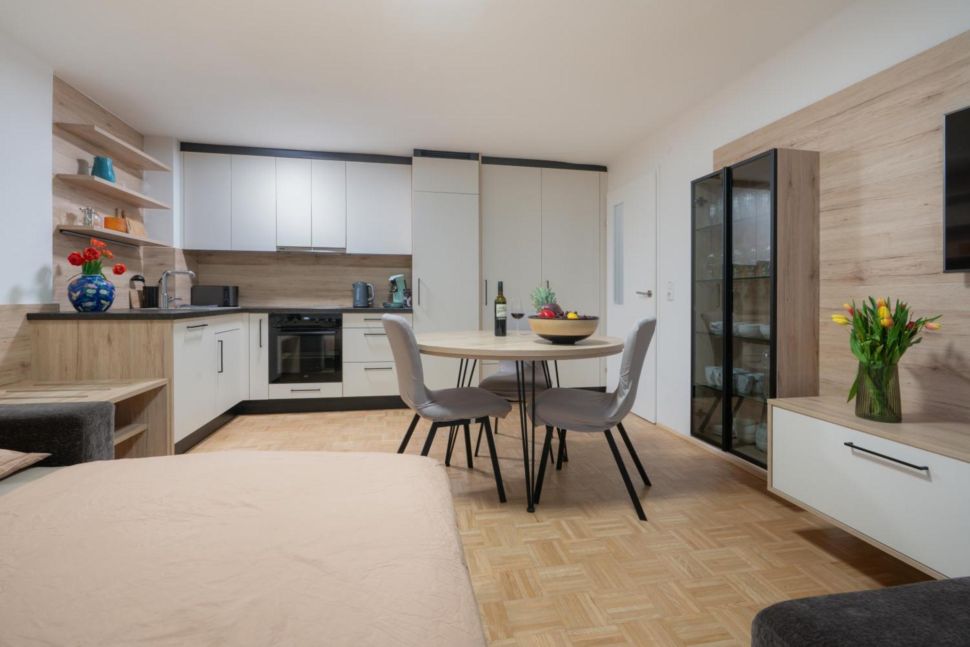 Modern Apartment, Full Kitchen, For 6 Гмунден Экстерьер фото